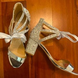 Kate Whitcomb silver high-heels